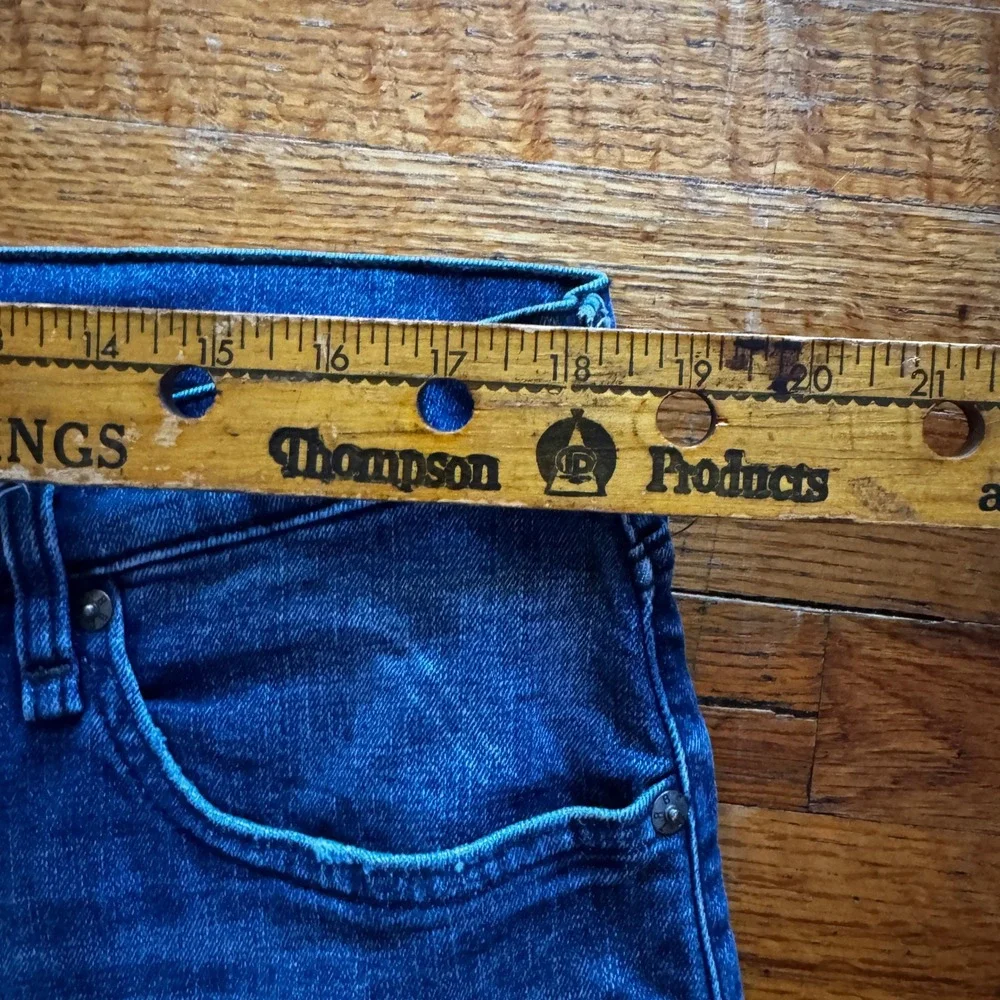 True Religion‎ Rocco Relaxed Skinny Men Blue Denim Jean Shorts Size 36